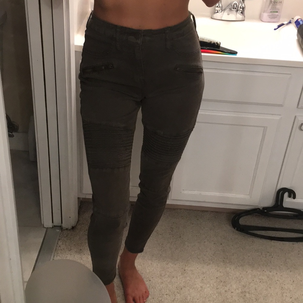 Moto Style Jeans